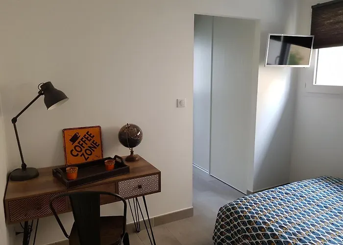 לינה וארוחת בוקר D'hotes Du Muguet Avec Sdb Privative 3*